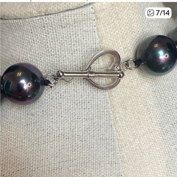 Majorica Faux Iridescent Pearl Necklace - Picture 5 of 6